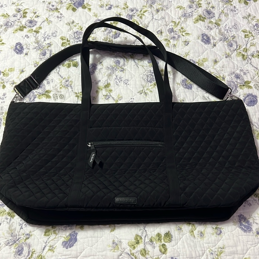 NWOT Vera Bradley Black and Rose Overnight Travel Tote